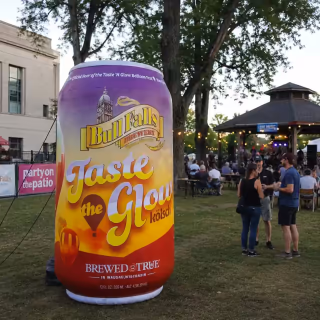 Inflatable Giant Bottle/Can Models