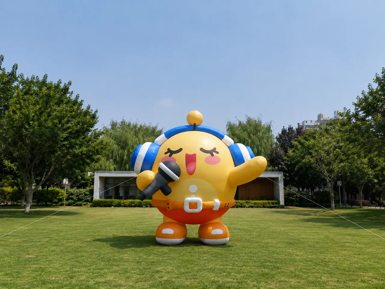 Custom Inflatable Singer Mascot